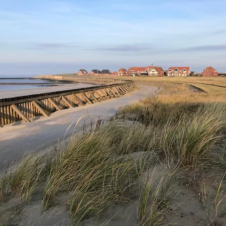 Mit Meerblick Auf Robbenbänke Von Norderney, Geschützter Südwestbalkon Apartment