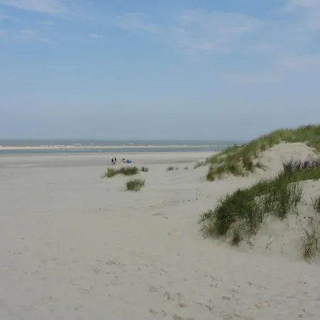 Mit Meerblick Auf Robbenbänke Von Norderney, Geschützter Südwestbalkon